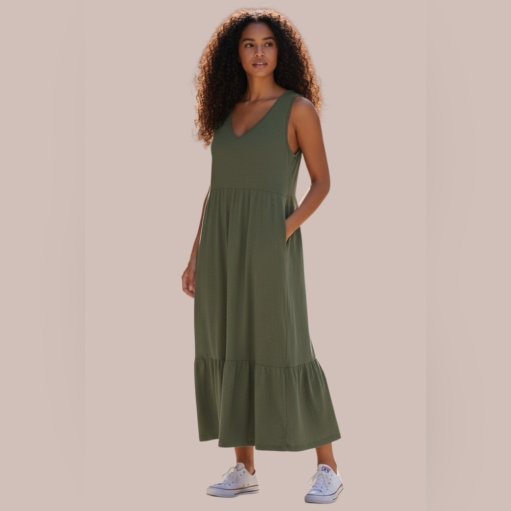 ANRABESS SAGE GREEN SLEEVELESS MAXI DRESS SZ L